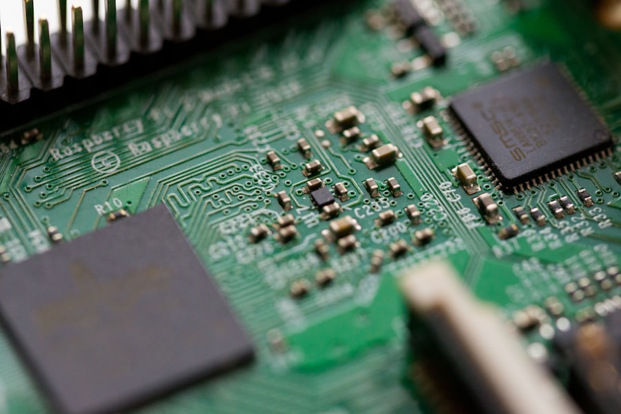 Elektronik devre kartı yakın görünümü